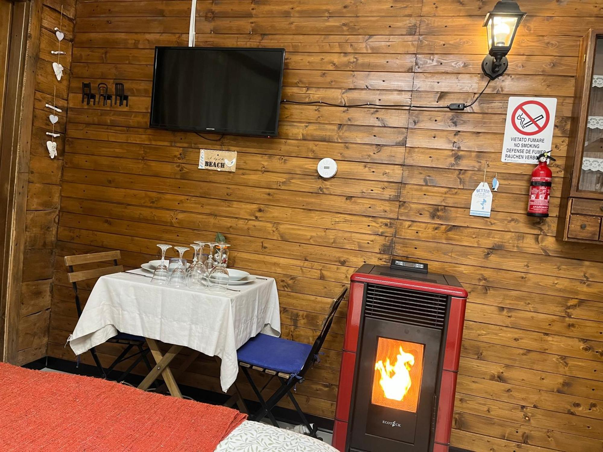 Lo Chalet Del Relax Carrara Buitenkant foto